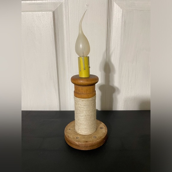 Electric Spool Bobbin Candle Bulb Lamp - Picture 3 of 10